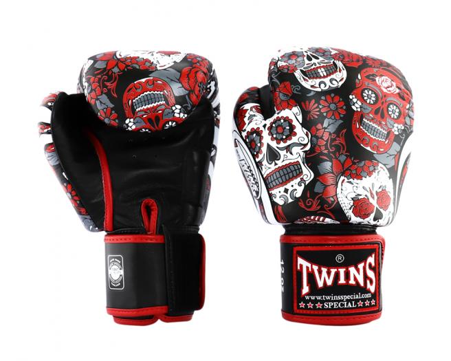 Twins Fancy Boxing Gloves "SKULL" Red/Black