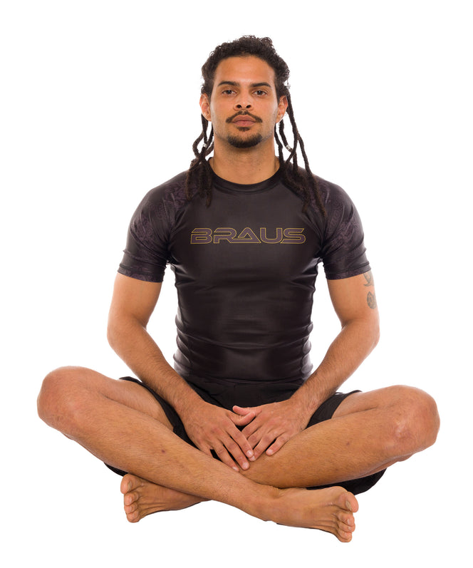 Braus One Love No Gi rash guard Sydney – Model Sitting