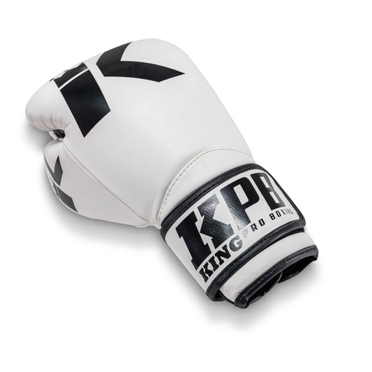 King Pro BGK-2 boxing gloves close-up – vegan leather detail